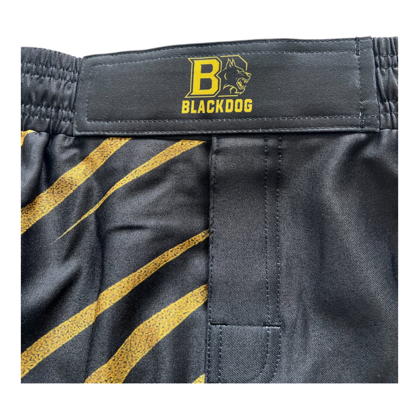 MMA short Blackdog Yellow Alpha